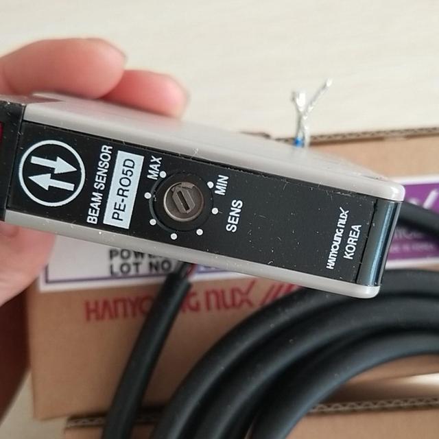 Alt view image 2 of 2 - HANYOUNG PR-R05D Photoelectric Sensors New