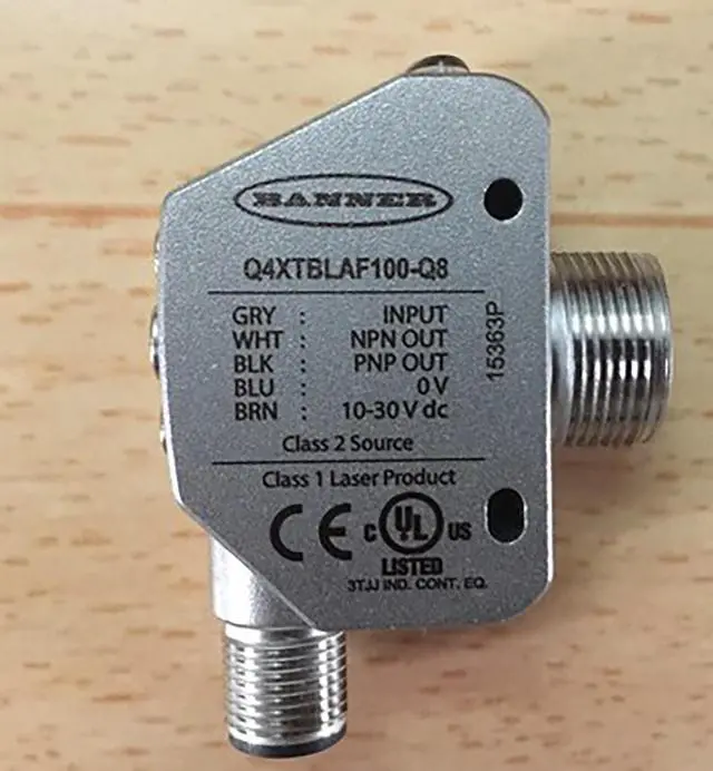 Main image of BANNER Q4XTBLAF100-Q8 Laser Distance Sensor New