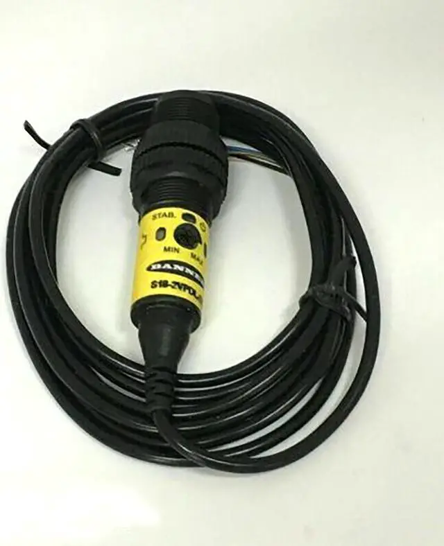 Main image of BANNER  BS18-2VPDL-2M Photoelectric Switch New