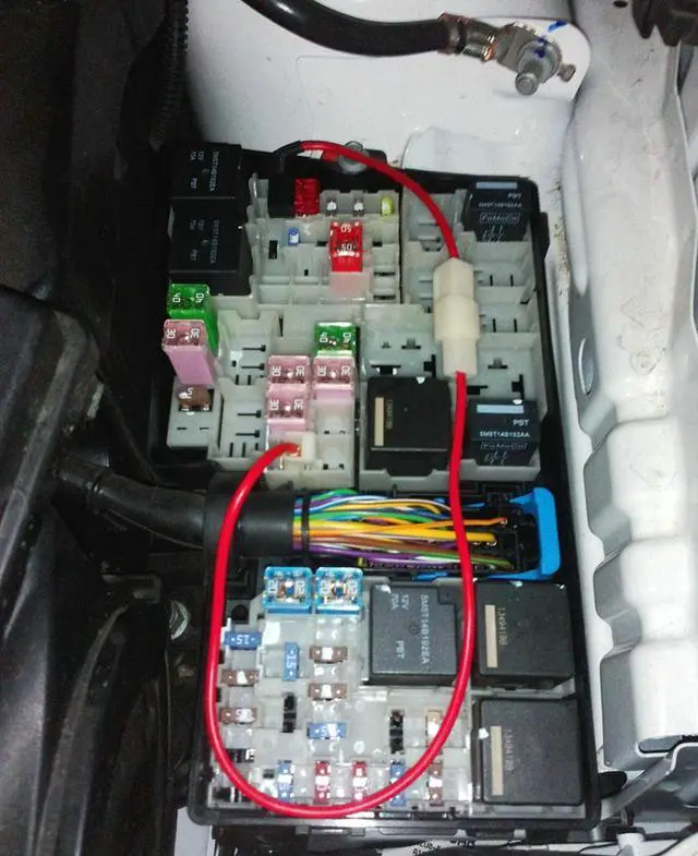 Alt view image 5 of 5 - Littelfuse 0495030 495 Square Car Fuse 30A JCASE Cartridge Fuses Rated 32V