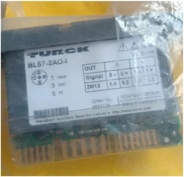 Main image of TURCK BL67-2AO-I 6827179 BL67 electronic module
