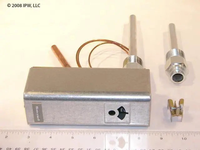 Alt view image 3 of 3 - RHEEM-RUUD SP11798B Gas Thermostat,Commercial