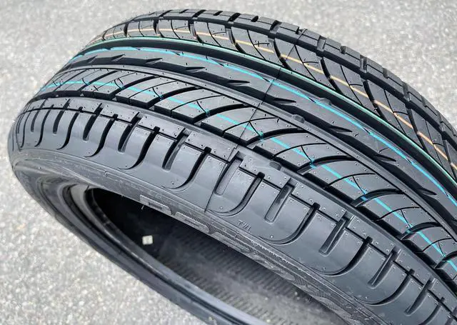 Alt view image 5 of 7 - 185/65R14 86H - Premiorri Solazo Performance Summer Tire
