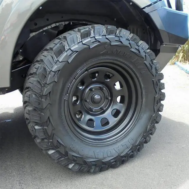 Alt view image 6 of 7 - 33X12.50R20 119Q F (12 Ply) - Gladiator X-Comp M/T Mud Tire