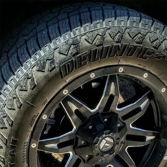 Alt view image 6 of 7 - 31X10.50R15 109S C (6 Ply) - Delinte DX-10 Bandit A/T All-Terrain Tire