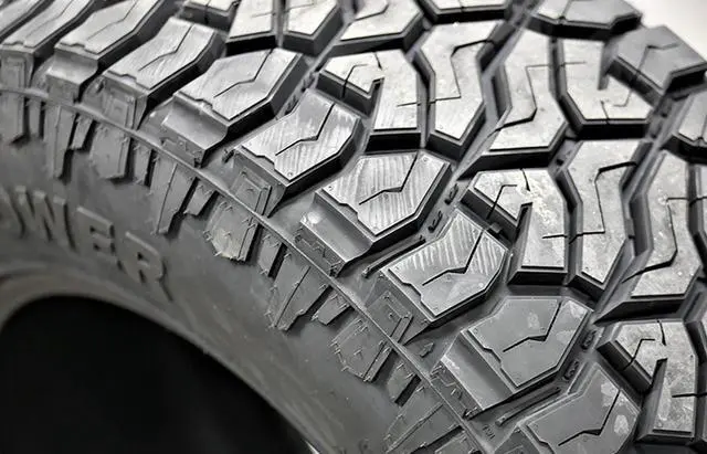 Alt view image 4 of 7 - 31X13.50R20 121Q E (10 Ply) - Venom Power Terra Hunter R/T Rugged Terrain All Season Tire