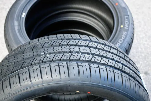 Alt view image 3 of 7 - Leao Lion Sport 4x4 HP Performance All Season Tire - 265/70R16 112H