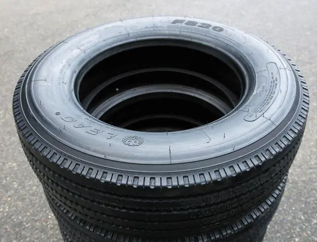 Alt view image 3 of 7 - 245/70R19.5 133/131M G (14 Ply) - Leao F820 Highway All Season Tire