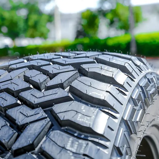 Alt view image 2 of 7 - Fury Country Hunter Rt LT35/12.50R20 All-Season tire