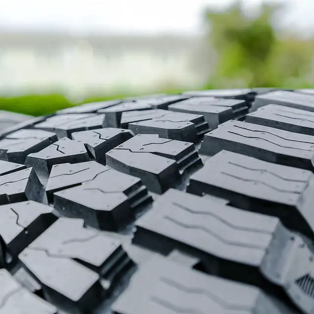 Alt view image 2 of 7 - 31X10.50R15 109Q C (6 Ply) - Dcenti DC88 AT Semi-Steel All-Terrain Tire