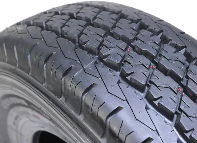 Alt view image 6 of 8 - LT245/70R17 Bridgestone Duravis R500 HD 116R E/10 Ply BSW Tire