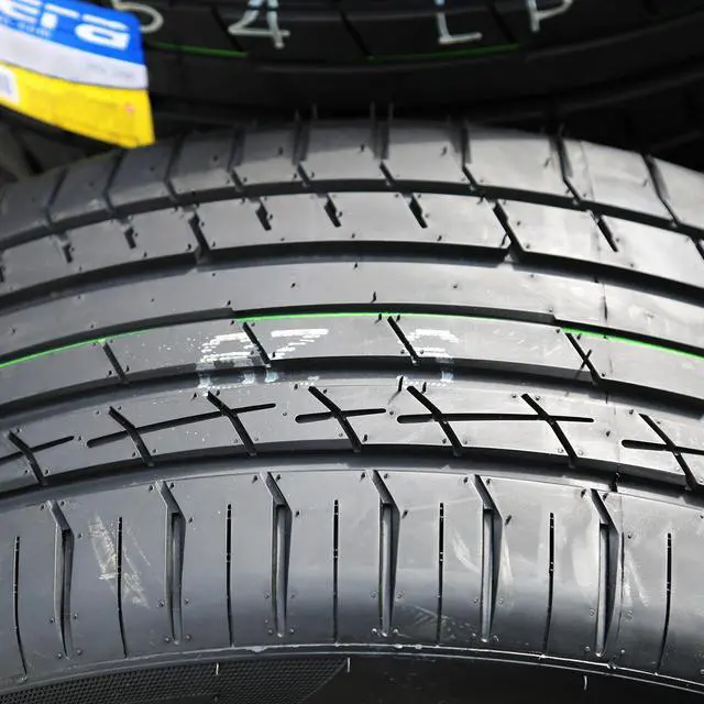 Alt view image 2 of 7 - 285/40R21 ZR 109W XL - Accelera Iota ST68 High Performance All Season Tire