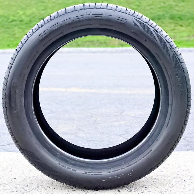 Alt view image 4 of 8 - 205/40 R16 ACCELERA PHI-R 83W XL