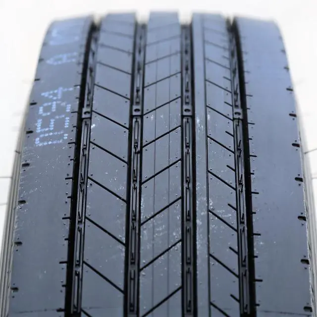 Alt view image 4 of 7 - 205/90R15 125/120L G (14 Ply) - Venom Power Primo Hauler Highway All Season Tire
