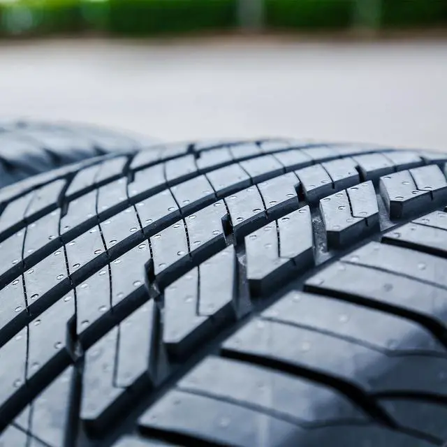 Alt view image 2 of 7 - 295/50R15 108S - Venom Power Grand AM Touring All Season Tire