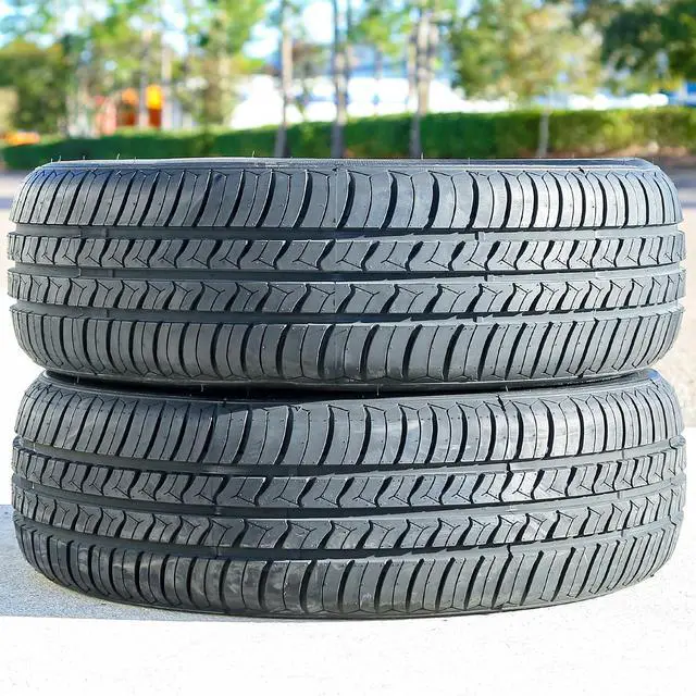 Alt view image 6 of 7 - 225/70R15 100T - Lancaster LP-16 Performance Tire
