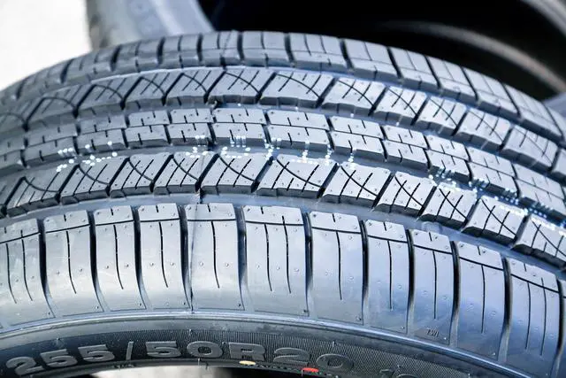 Alt view image 6 of 8 - LEAO LION SPORT 4X4 HP 255/50R20 109V 40000 BSW TIRE