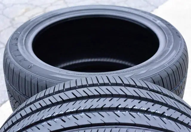 Alt view image 2 of 7 - 235/40R19 96Y XL - Atlas Tire Force UHP High Performance All Season Tire