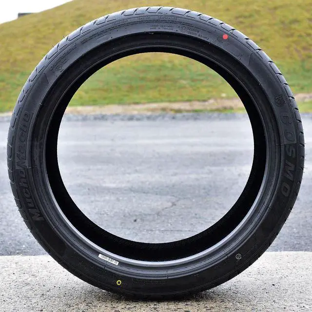 Alt view image 5 of 7 - 235/40R18 ZR 95Y XL - Cosmo MuchoMacho High Performance All Season Tire