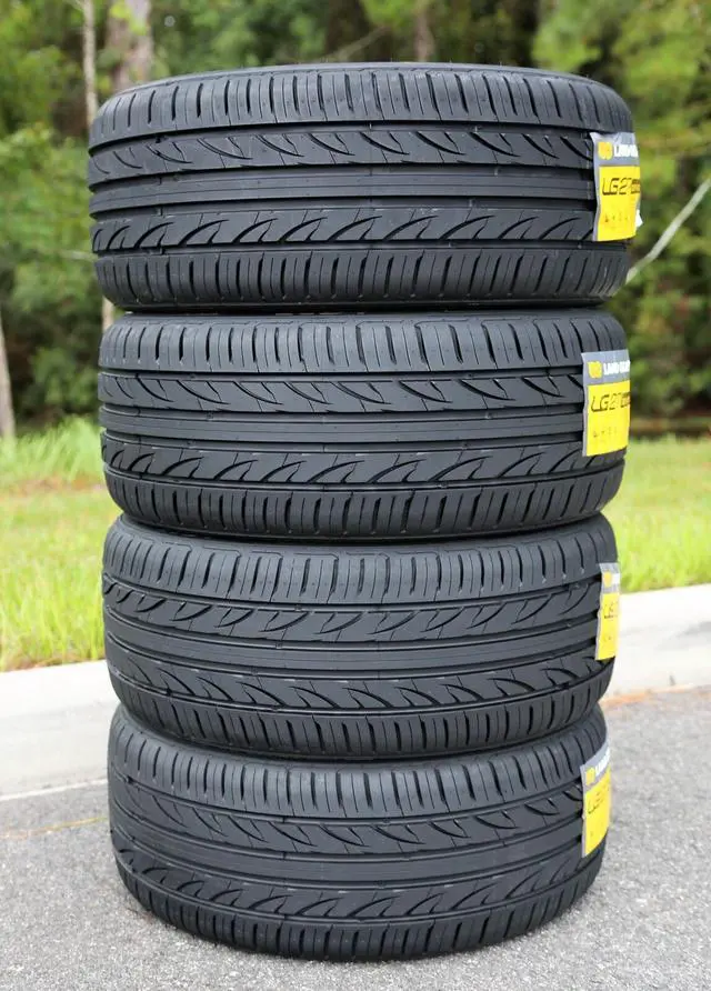 Alt view image 7 of 7 - 215/40R18 ZR 89W XL - Landgolden LG27 High Performance All Season Tire