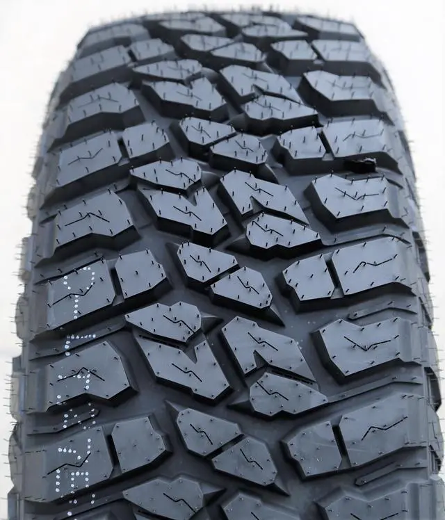 Alt view image 2 of 7 - 275/65R18 123/120Q E (10 Ply) - Landspider Wildtraxx M/T Mud Tire