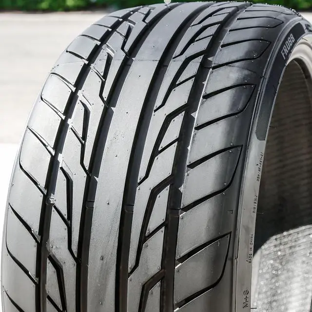 Alt view image 2 of 7 - 295/35R24 110W - Farroad FRD88 High Performance Tire