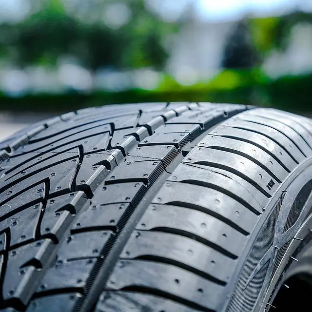 Alt view image 2 of 7 - 215/45R17 ZR 91W XL - Predator Comptrax PR1 A/S High Performance All Season Tire