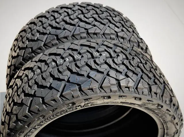 Alt view image 7 of 7 - Venom Power Terra Hunter X/T Extreme Terrain Tire - 285/40R24 112H XL