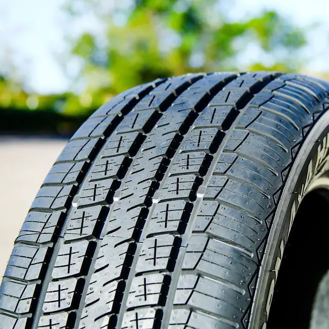 Alt view image 2 of 7 - 235/55R18 104V XL - Evoluxx Capricorn 4X4 HP Performance All Season Tire