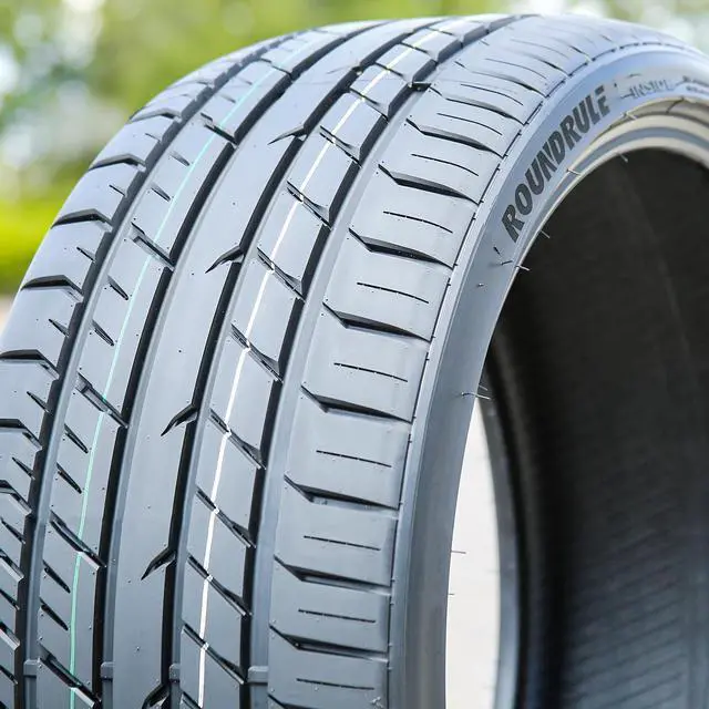 Alt view image 2 of 7 - 285/35R21 ZR 101W - Roundrule Migaloo High Performance All Weather Tire