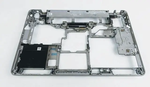 Alt view image 2 of 8 - Dell Latitude E6440 Laptop Bottom Base Chassis 7VNN5 07VNN5 CN-07VNN5