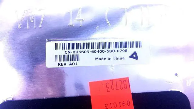 Alt view image 5 of 6 - Dell OEM Inspiron 2200 1200 Latitude 110L 14.1" Top Lid  LCD Back Cover U6609