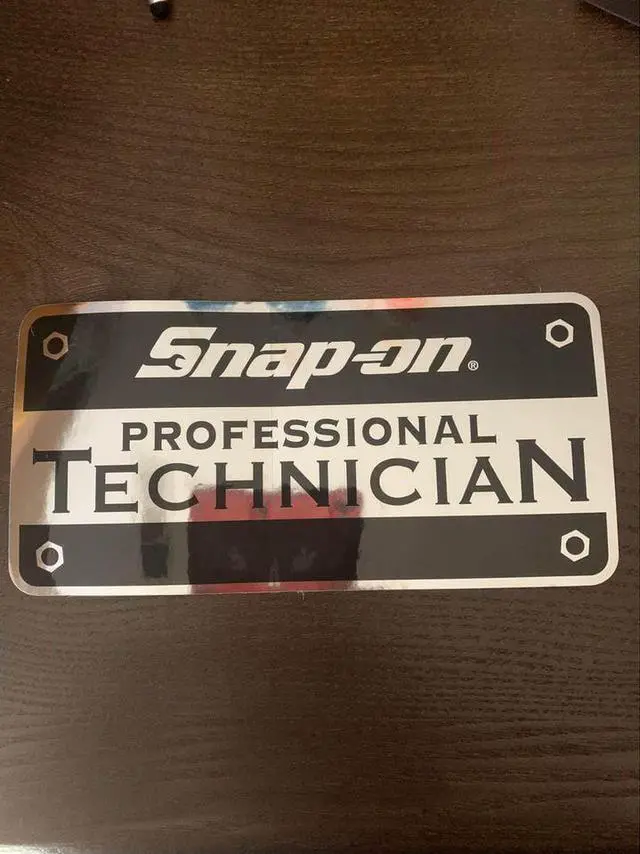 Main image of Snap-on tools professional technician sticker