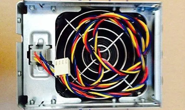 Alt view image 7 of 10 - Supermicro MCP-320-00046-0N-KIT Rear fan kit (8.2K RPM fan) for SC747B / 835X / 836BH