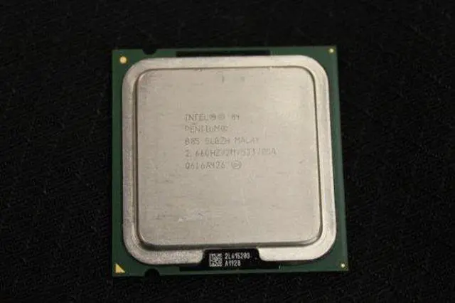 Alt view image 4 of 6 - INTEL Sl8Zh  Pentium D 805 Dualcore 2.66Ghz 2Mb L2 Cache 533Mhz Fsb Socketlga775 90Nm 95W Processor Only