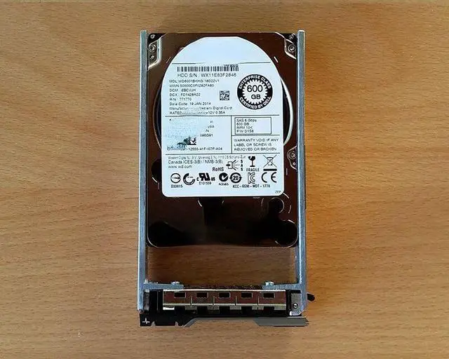 Main image of For Dell R720 R730 R910 server hard disk 600G 10K SAS 2.5 inch 6GB