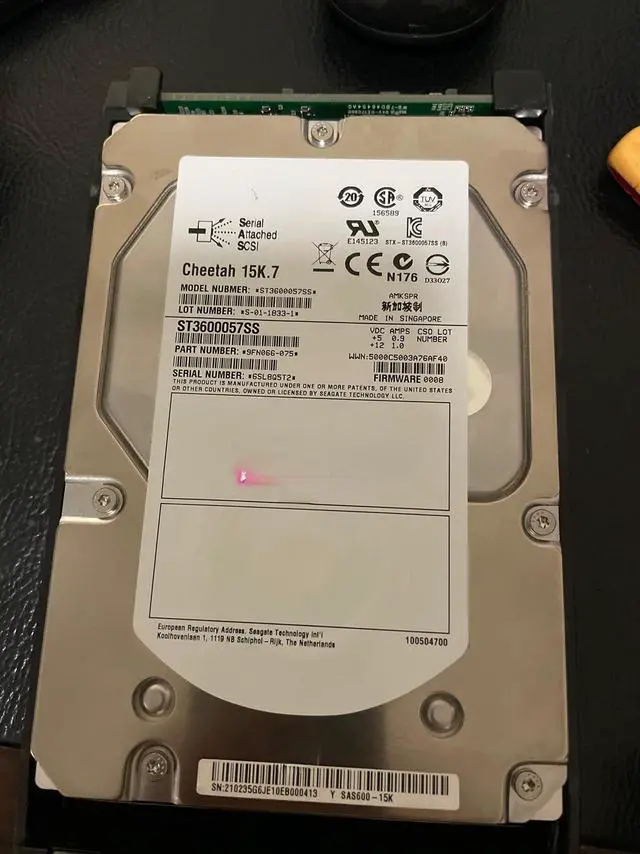 Main image of For Huawei 600G 15K SAS 3.5 inch 0235G6JE S5600T S5500T storage hard disk