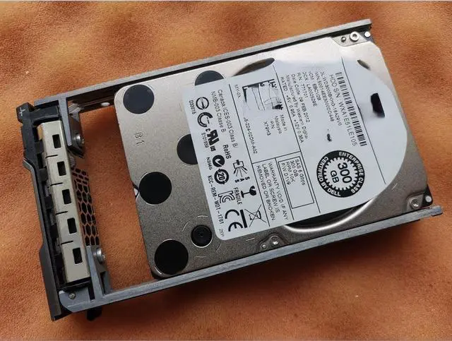 Main image of For DELL 0X79H3 WD300BKHG-18A29V0 300G 10K 2.5 SAS hard disk