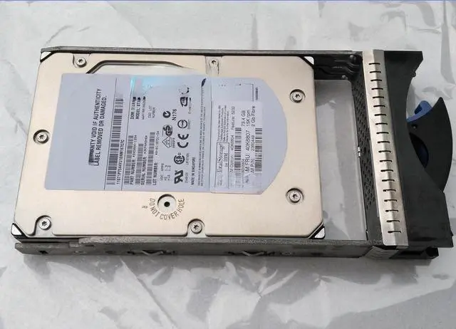 Main image of For IBM 5232 DS4700 40K6804 40K6807 23R0449 73G 15K FC optical hard disk