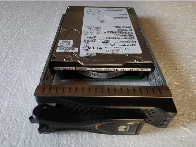 Main image of For Huawei S3100 S3200 146G 10K FC storage hard disk 17936-01 HUS103014FLF210