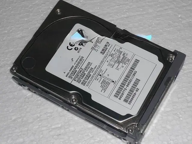 Main image of For SUN 36G X5242A ST336704LC 10K SCSI hard disk 390-0050540-4520/4521