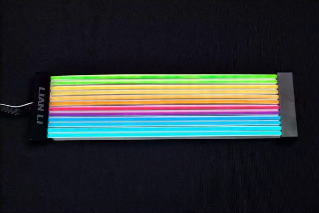 Alt view image 7 of 9 - LIAN LI STRIMER PLUS 24 Pins Addressable RGB Power Extension Cable - Strimer 24 Pins