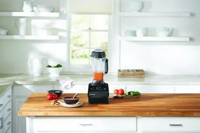 Alt view image 4 of 5 - Vitamix 5200 Blender, Black