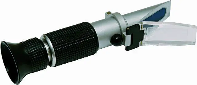 Main image of REED Instruments R9700 Battery/Antifreeze Refractometer, °C