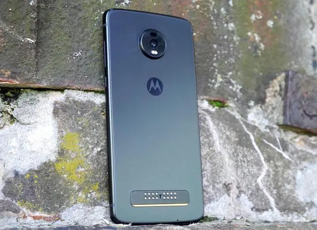 Alt view image 3 of 3 - Motorola MOTO Z4 | Verizon | Flash Grey | 128 GB