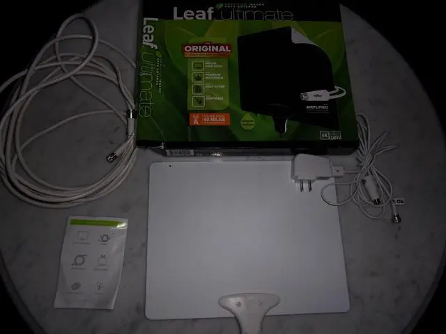 Alt view image 9 of 11 - Mohu MH-004002 Leaf Ultimate Amplified Indoor HDTV Antenna