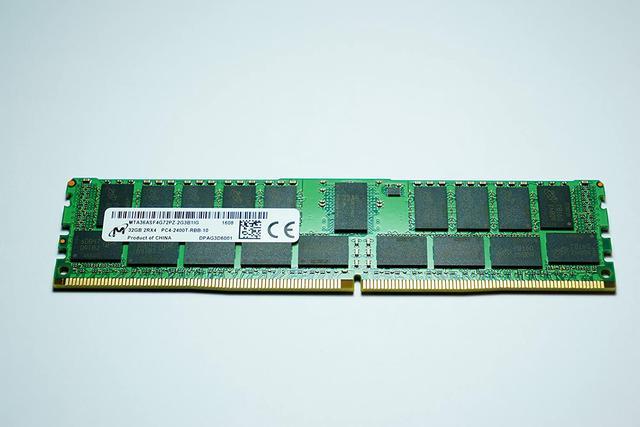 Micron 32GB PC4-19200 DDR4-2400MHz ECC Registered CL17 288-Pin DIMM 1.2V  Dual Rank Memory Module Mfr P/N MTA36ASF4G72PZ-2G3B1