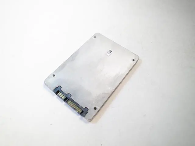 Alt view image 4 of 6 - Intel DC S3520 960GB 2.5" SATA-III SSD (SSDSC2BB960G7)
