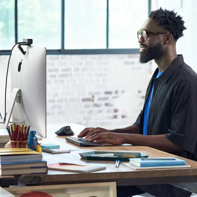 Alt view image 3 of 6 - Logitech MX Keys Mini - Keyboard - backlit - Bluetooth - QWERTY - UK - graphite