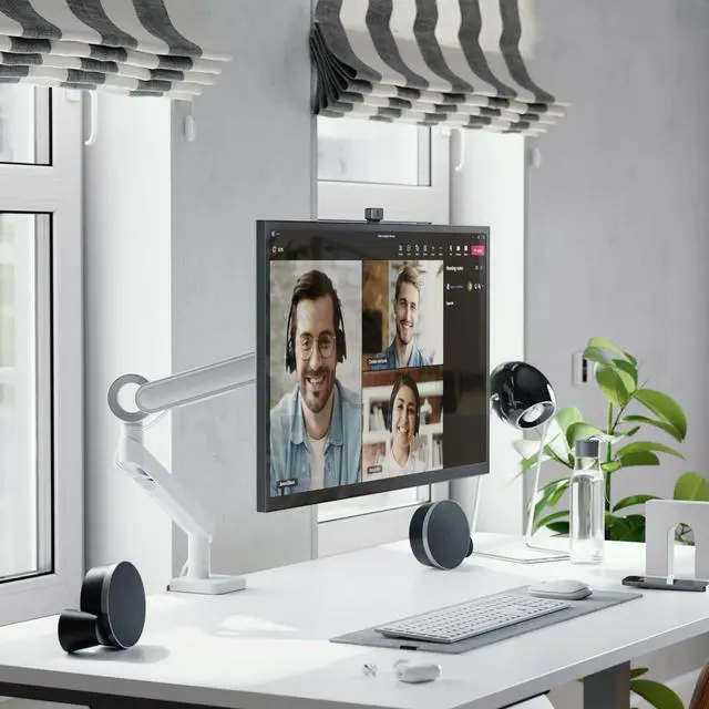 Alt view image 7 of 14 - 32IN TOUCH SCREEN 4K USB-C HUB